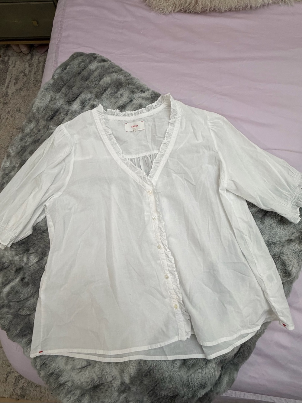 Xirena White Lightweight Button-Front Women's Top